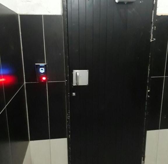 Общежитие Seaboard Hotel & Holiday Apartments