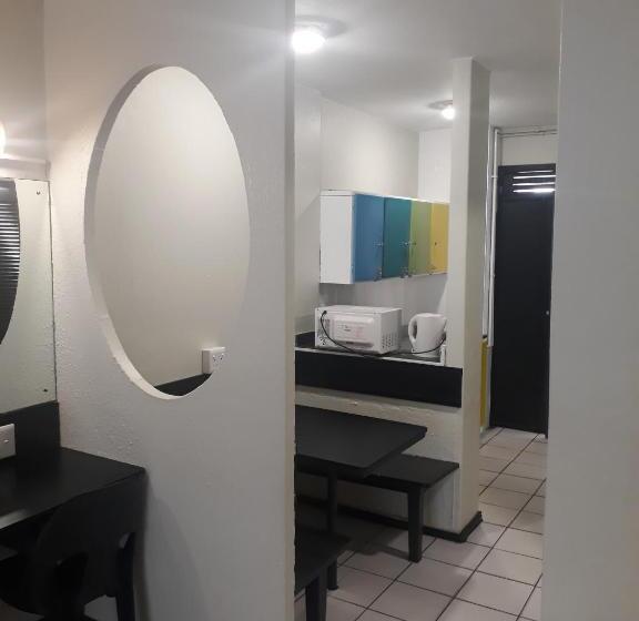 Общежитие Seaboard Hotel & Holiday Apartments