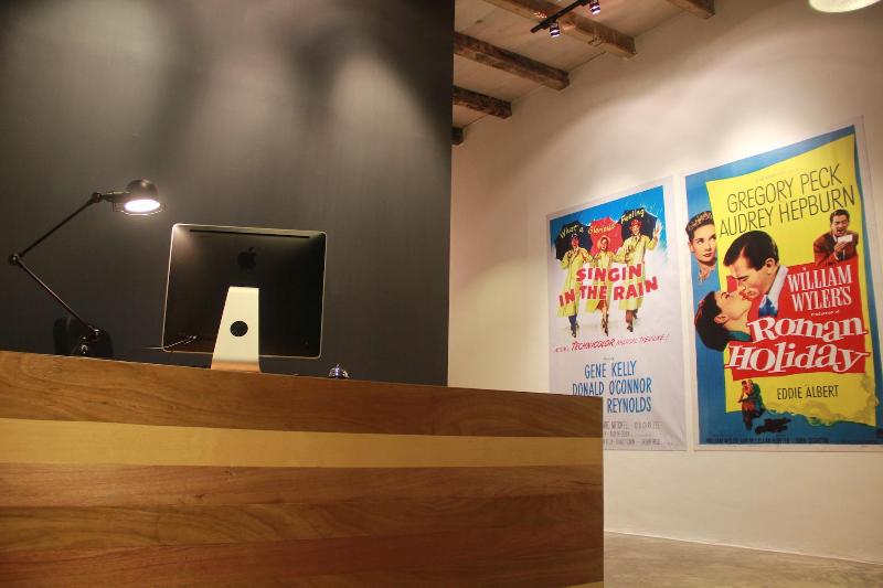 The 80 S Guesthouse   Hostel