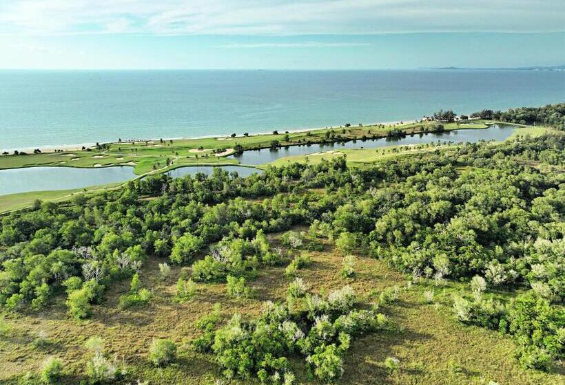 Artitaya Borneo Golf Resort