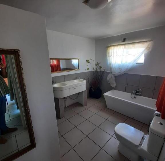 Aviators Retreat B&b