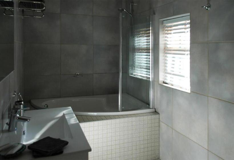 B&b Sauvignon Country Lodge