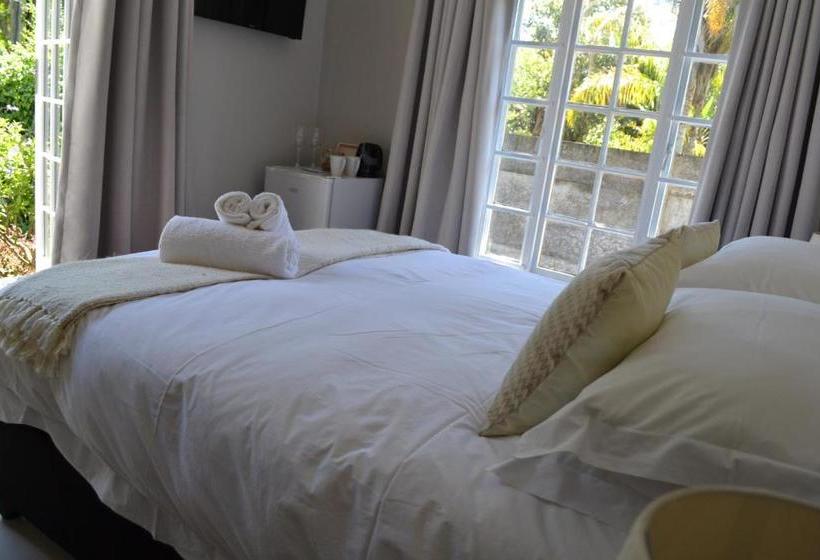 مبيت وإفطار The Garden Shed Guest House