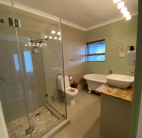 ベッドアンドブレックファースト 3coloursblue Guest House