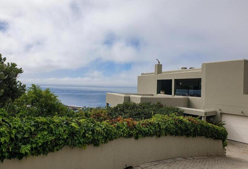 ベッドアンドブレックファースト 3coloursblue Guest House