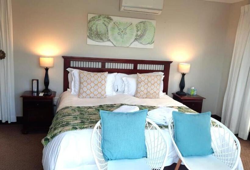 Bed and Breakfast 6 On Protea