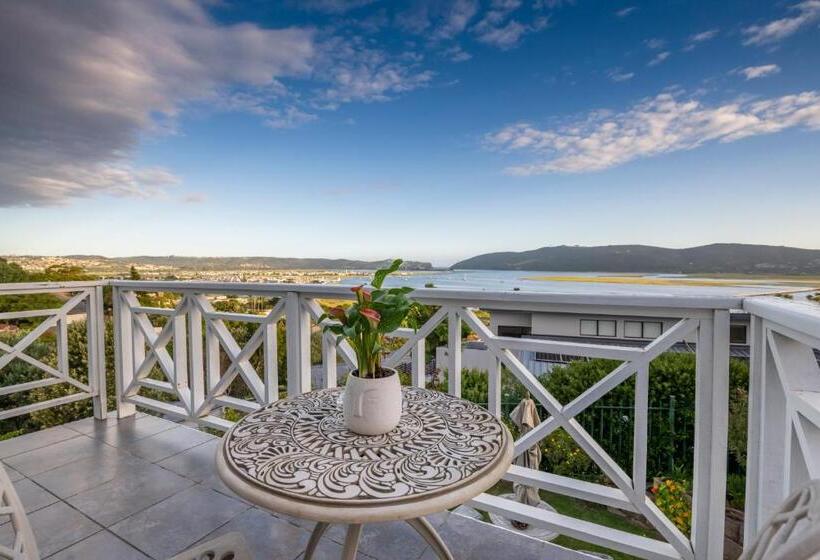 Bed and Breakfast 6 On Protea