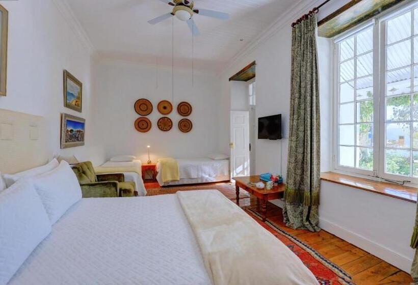 مبيت وإفطار 81 On Church Guest House