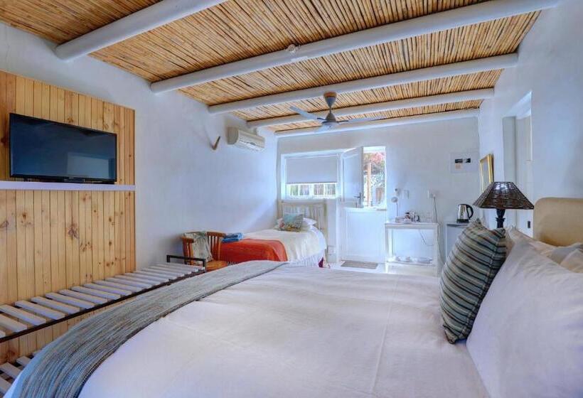 مبيت وإفطار 81 On Church Guest House