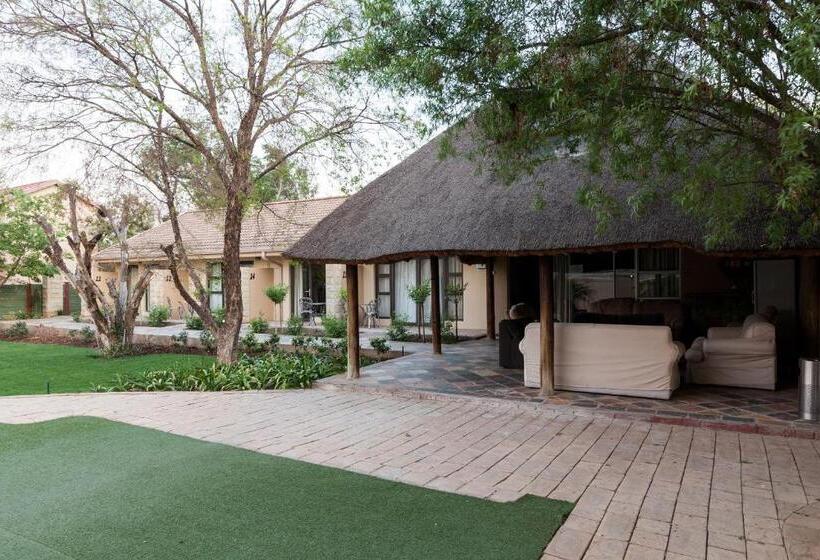 مبيت وإفطار Acacia Lodge