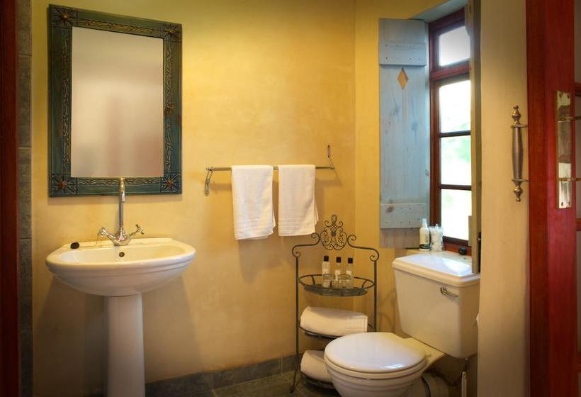 تختخواب و صبحانه Amblewood Guest House