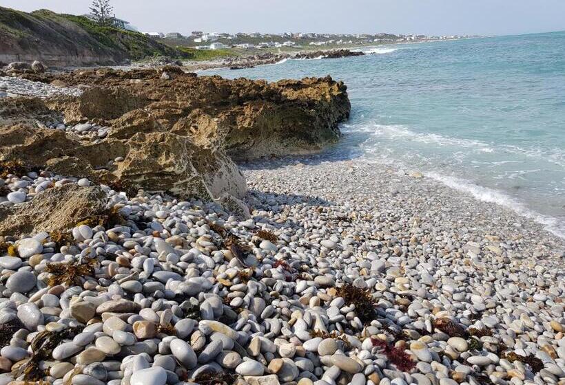 צימר Beachcombers