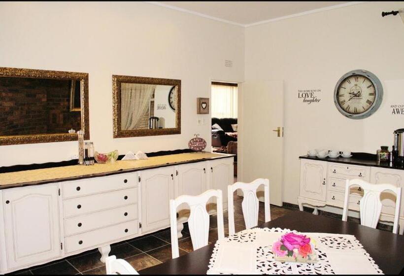 مبيت وإفطار Blessings Guesthouse