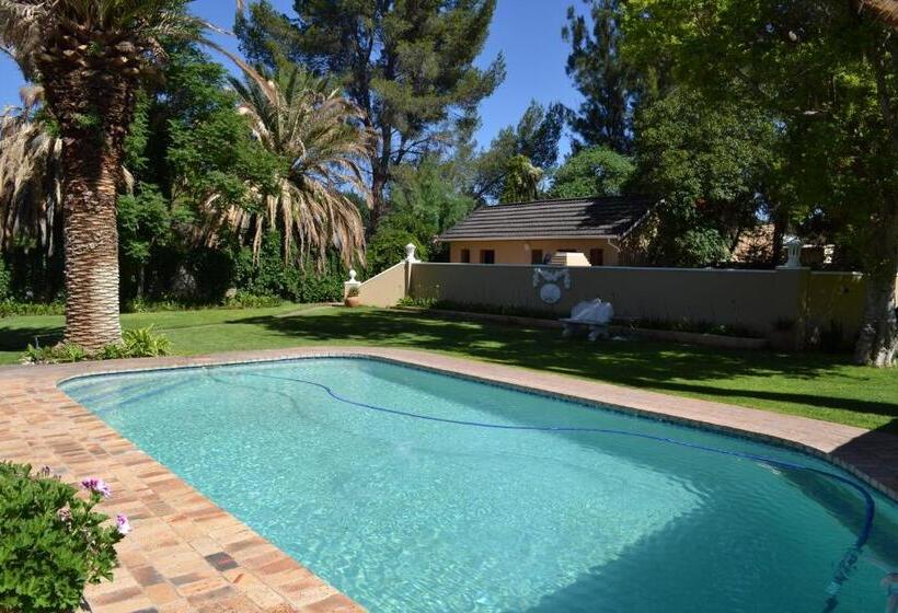 ベッドアンドブレックファースト Castello Guesthouse Vryburg