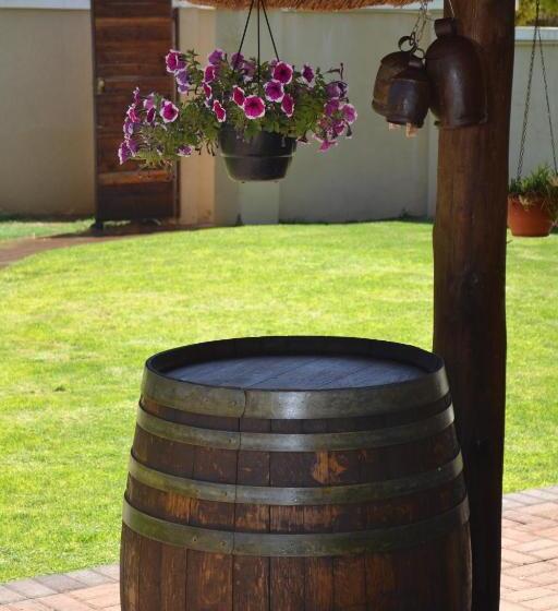 ベッドアンドブレックファースト Castello Guesthouse Vryburg