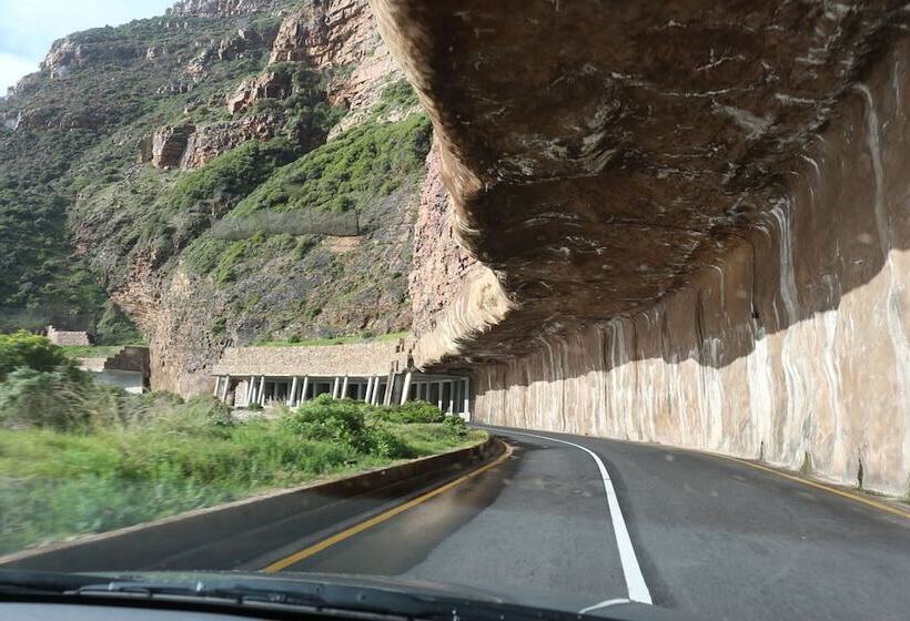 مبيت وإفطار Central Hotel Guest House