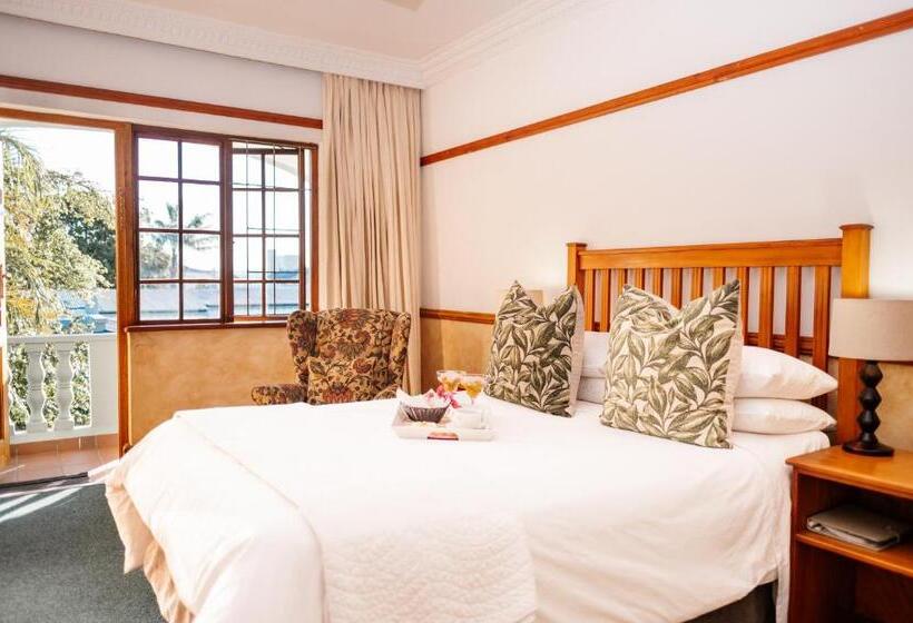 Bed and Breakfast Devereux Lodge