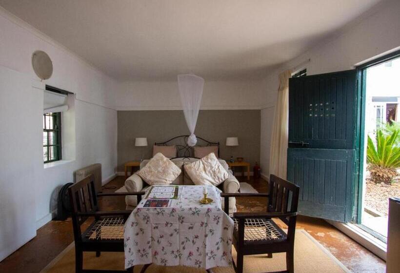 مبيت وإفطار Epistay