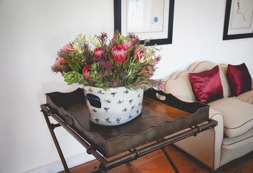 مبيت وإفطار Epistay