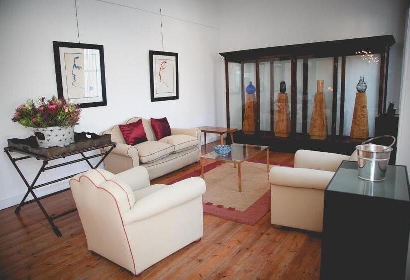 مبيت وإفطار Epistay