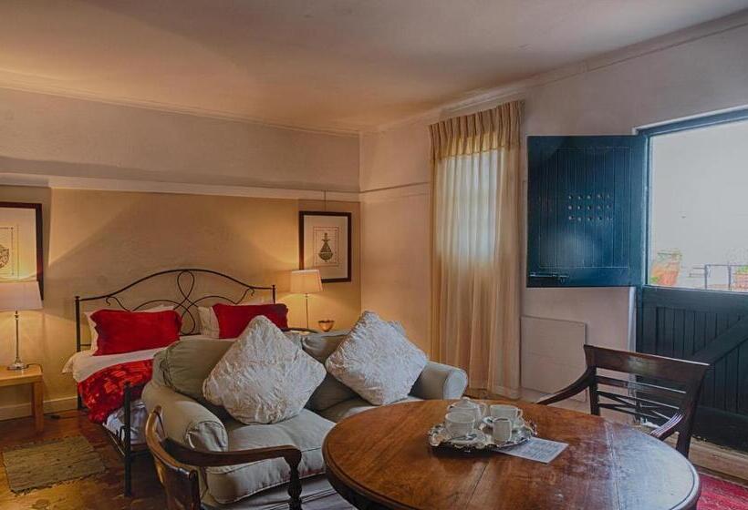 مبيت وإفطار Epistay