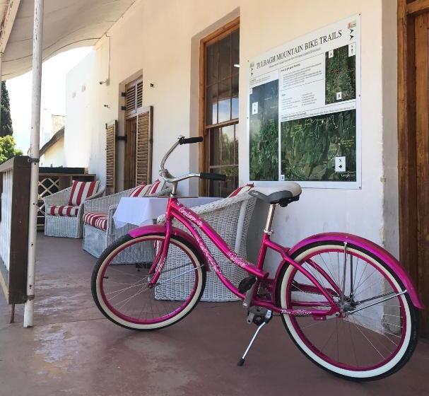 مبيت وإفطار Epistay