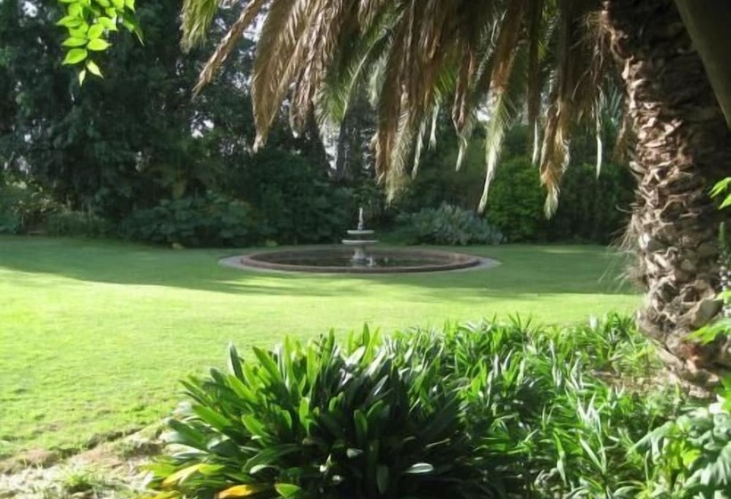 تختخواب و صبحانه Happy Lands Farmstay