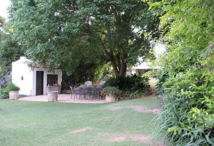 تختخواب و صبحانه Happy Lands Farmstay