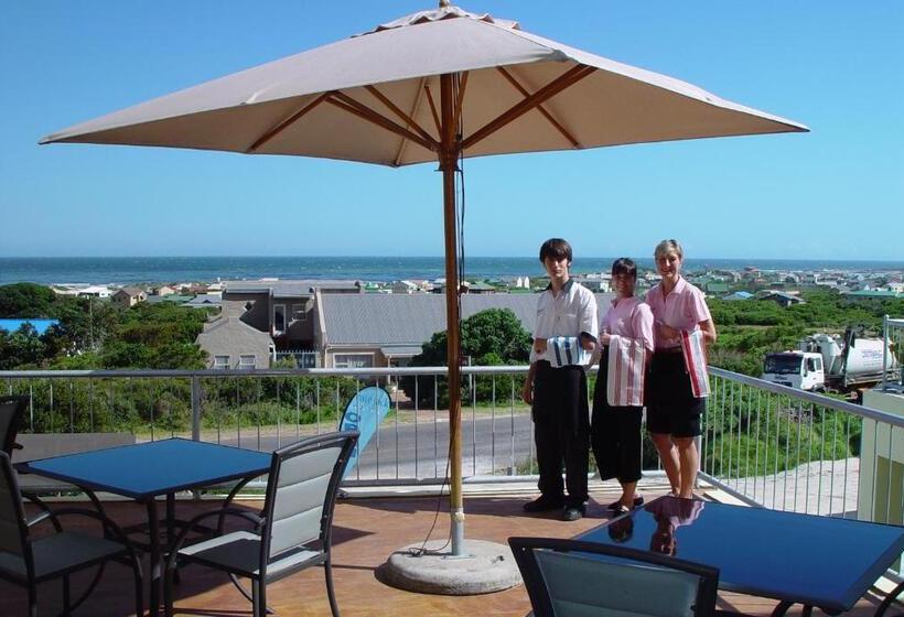 צימר Jack's Seaview Inn