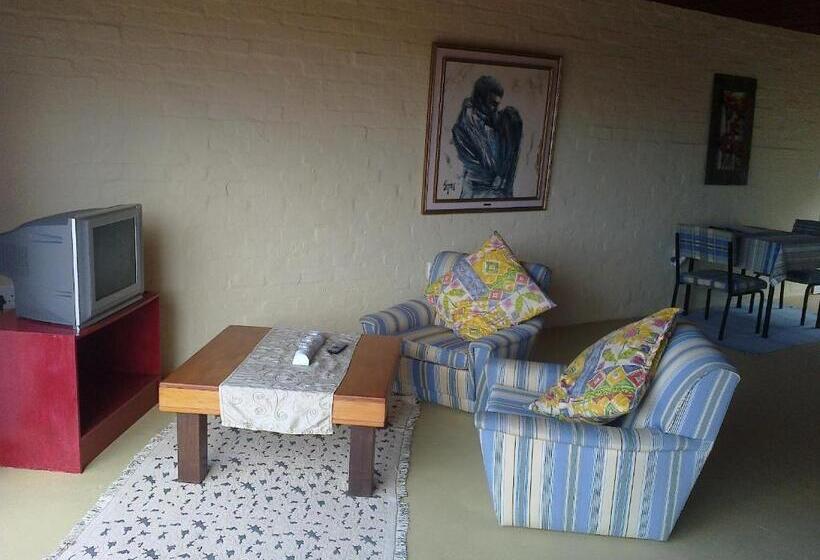 צימר Jack's Seaview Inn