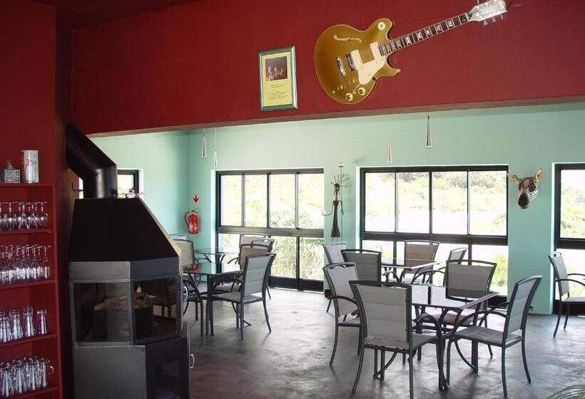 צימר Jack's Seaview Inn