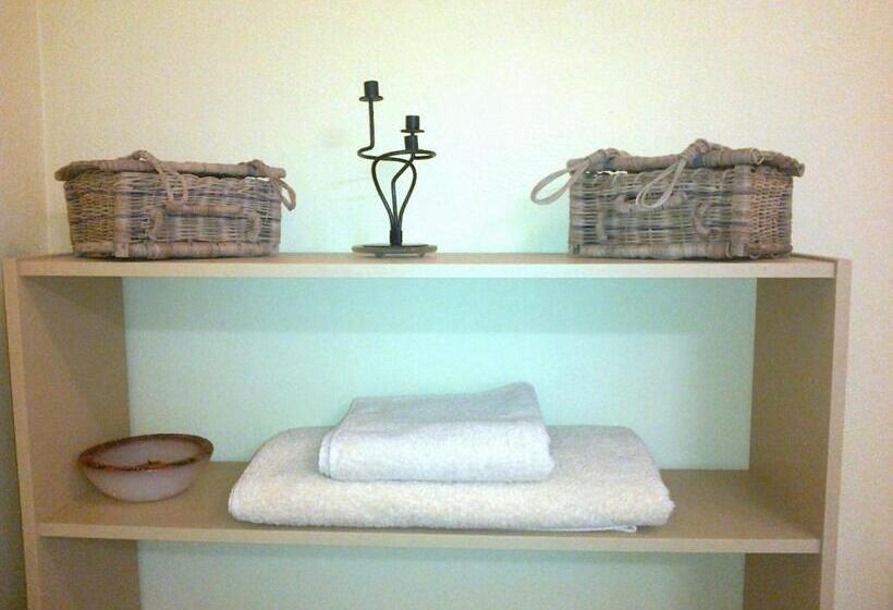 צימר Jack's Seaview Inn