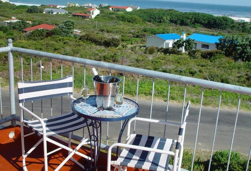 צימר Jack's Seaview Inn