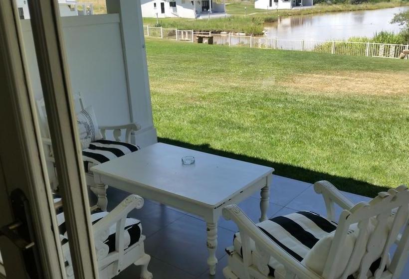 مبيت وإفطار La Riviera Boutique Guesthouse & Spa