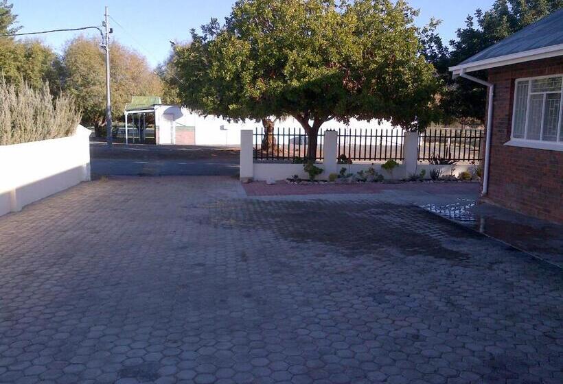 مبيت وإفطار Laings Lodge