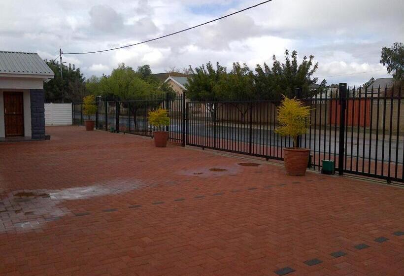 مبيت وإفطار Laings Lodge