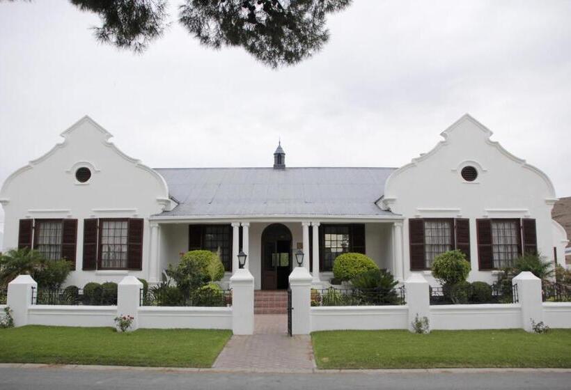 مبيت وإفطار Laings Lodge