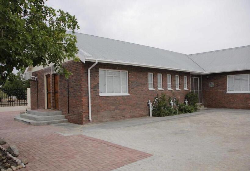 مبيت وإفطار Laings Lodge