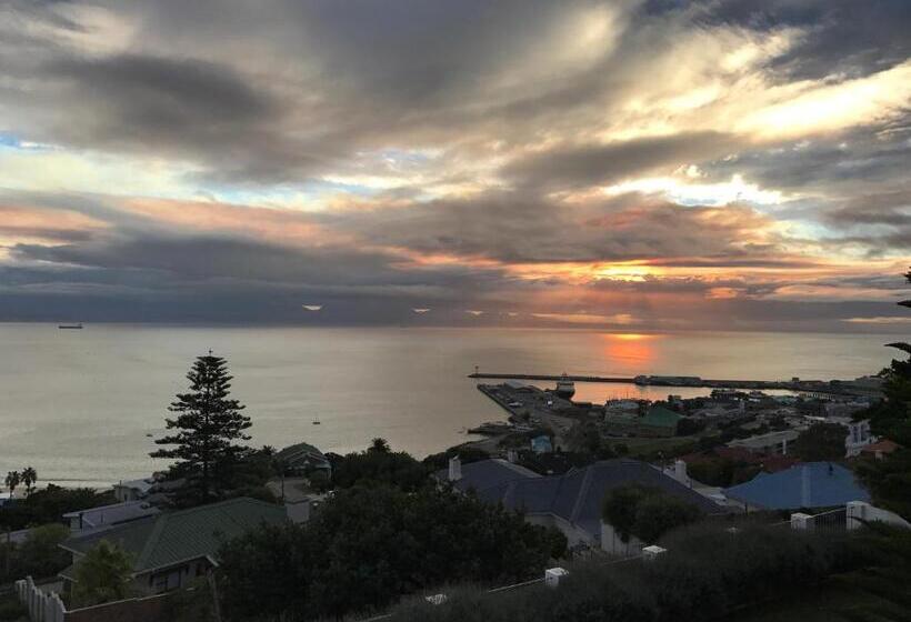 צימר Lavandula Manor Self Catering