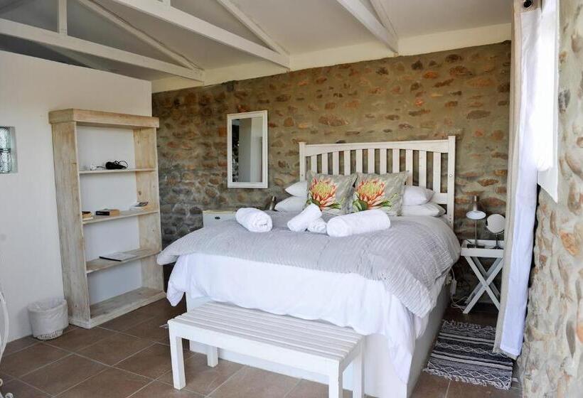 تختخواب و صبحانه Le Petit Karoo Ranch