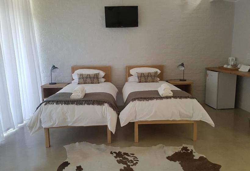 Bed and Breakfast Raw Karoo Guest House