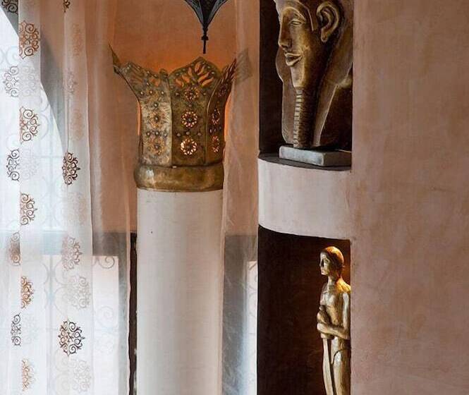 تختخواب و صبحانه Le Temple Des Arts