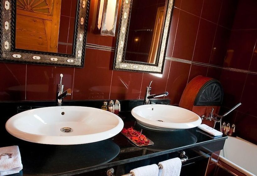 تختخواب و صبحانه Le Temple Des Arts