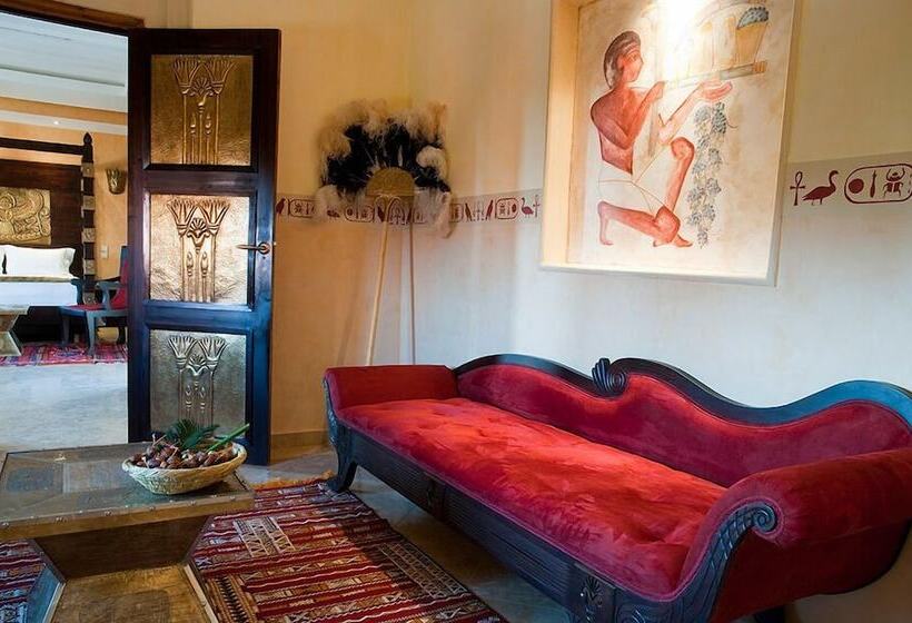 تختخواب و صبحانه Le Temple Des Arts