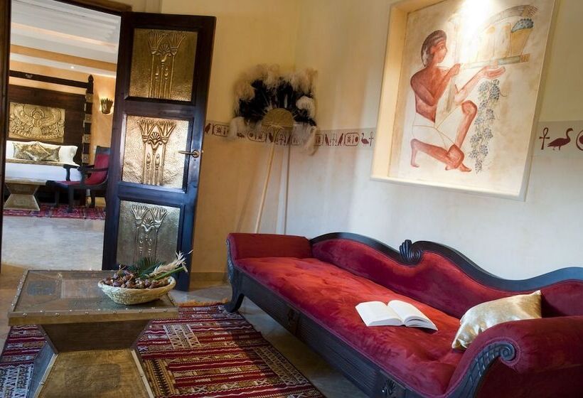 تختخواب و صبحانه Le Temple Des Arts