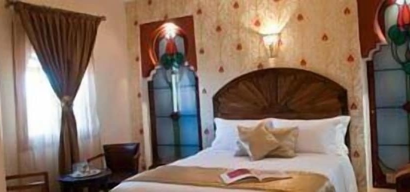 تختخواب و صبحانه Le Temple Des Arts