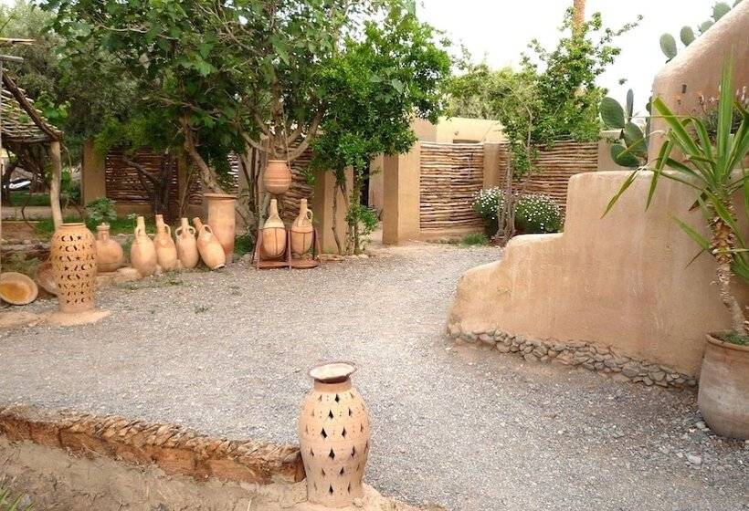تختخواب و صبحانه Les Jardins De Skoura
