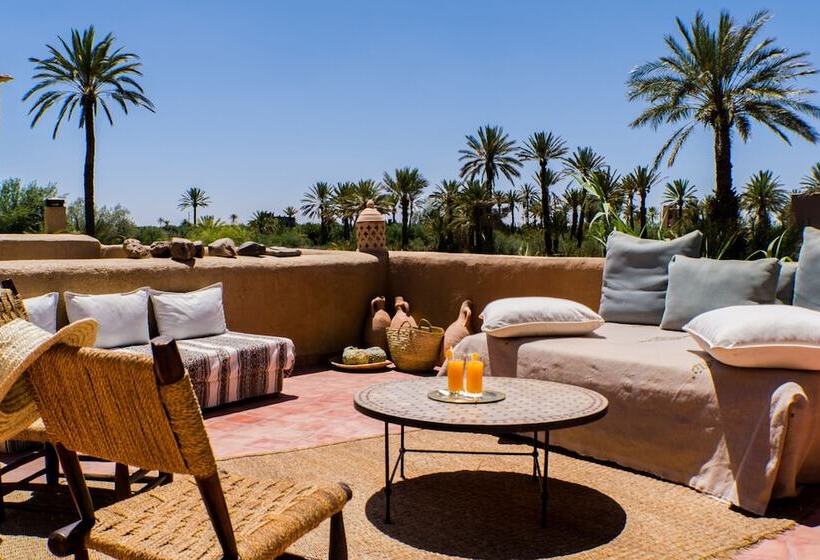 تختخواب و صبحانه Les Jardins De Skoura