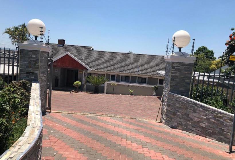 住宿加早餐  Logos Guest House