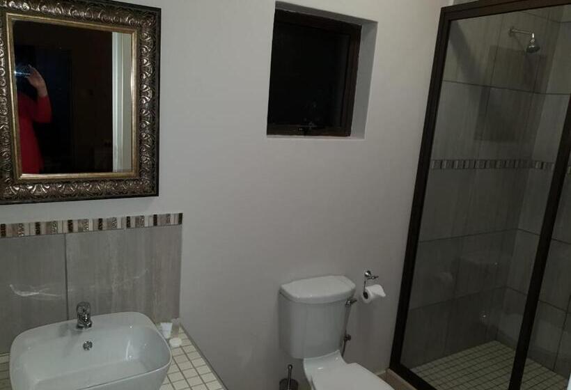 ベッドアンドブレックファースト Poetry Guestrooms